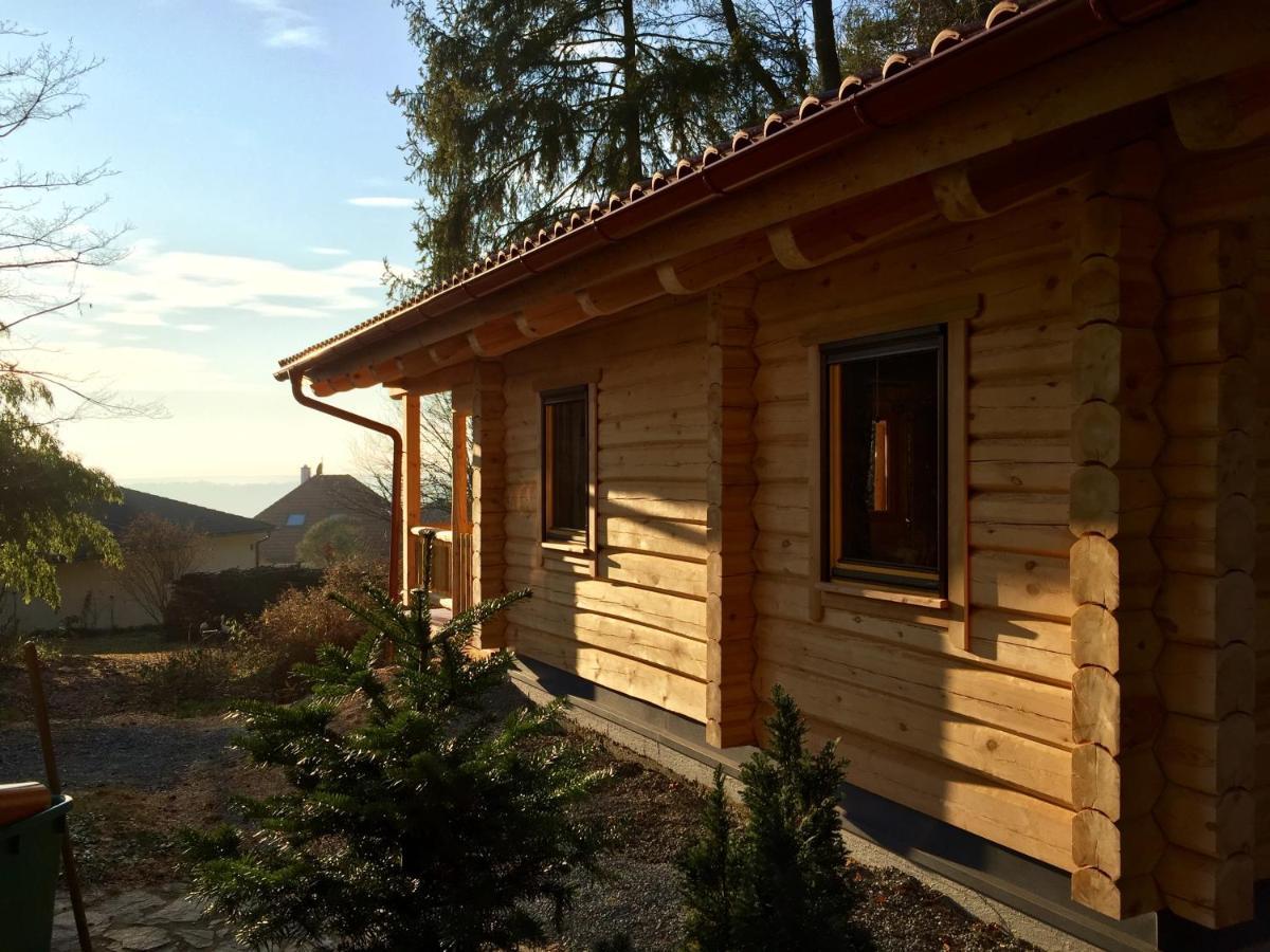 Blockhaus Chalet Mit Beheizbarem Badefass Und Infrarotsauna Auf Der Terrasse Oberschützen Exterior foto